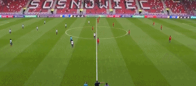 半场:中国U20女足0-0新喀里多尼亚女足,中国女足屡失良机